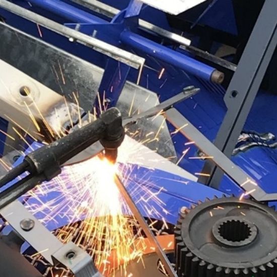 รับทำลายแม่พิมพ์และชิ้นส่วนอะไหล่รถยนต์สำหรับอุตสาหกรรมยานยนต์